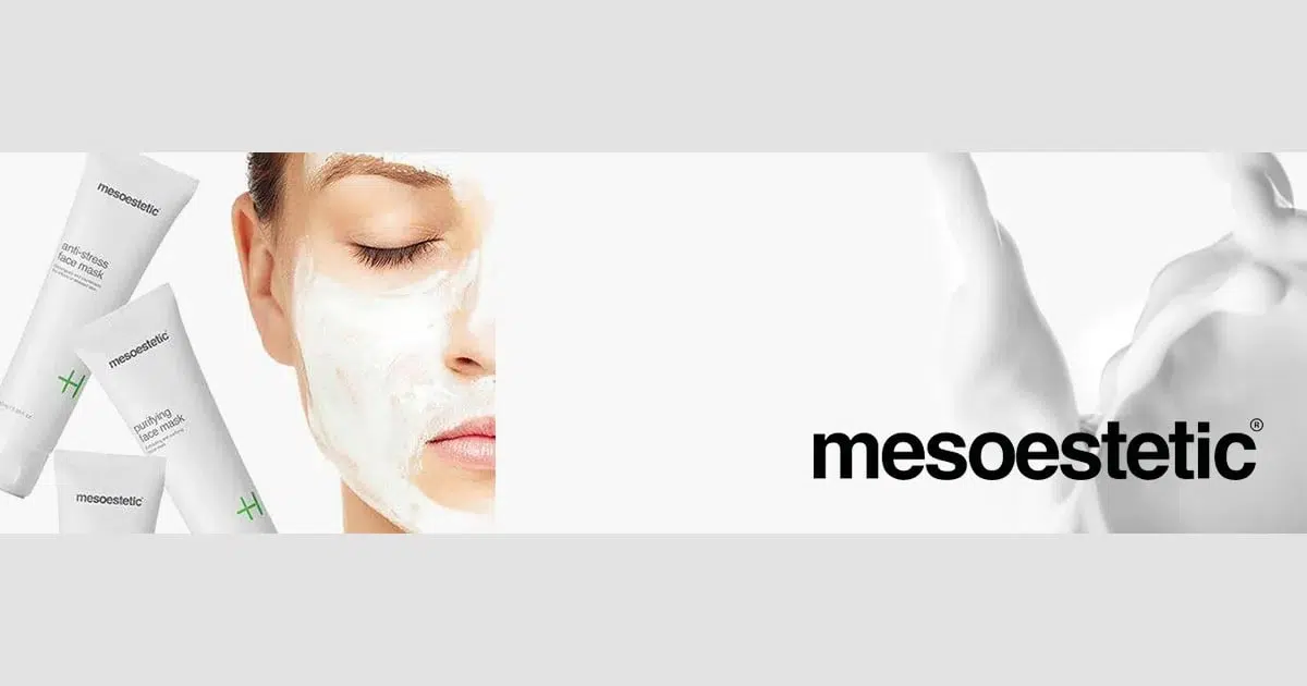 Продуктова серия mesoestetic с жена, нанасяща маска за лице