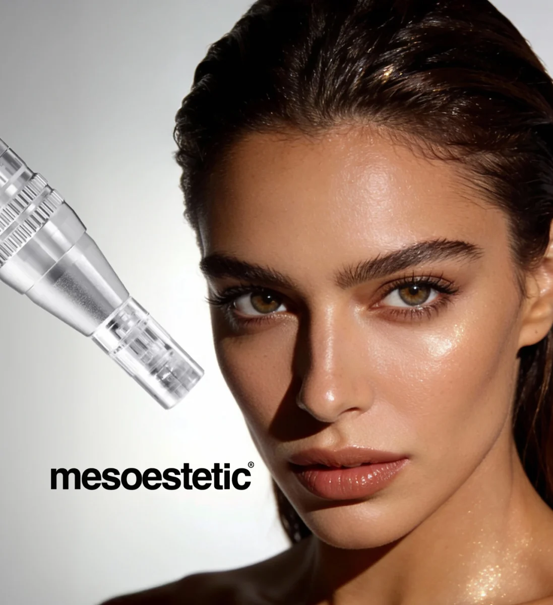Отблизо жена по време на процедура с апарат на mesoestetic